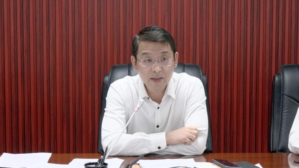 葛利强主持召开全市中秋国庆期间安全防范工作会议暨第四季度安全生产例会